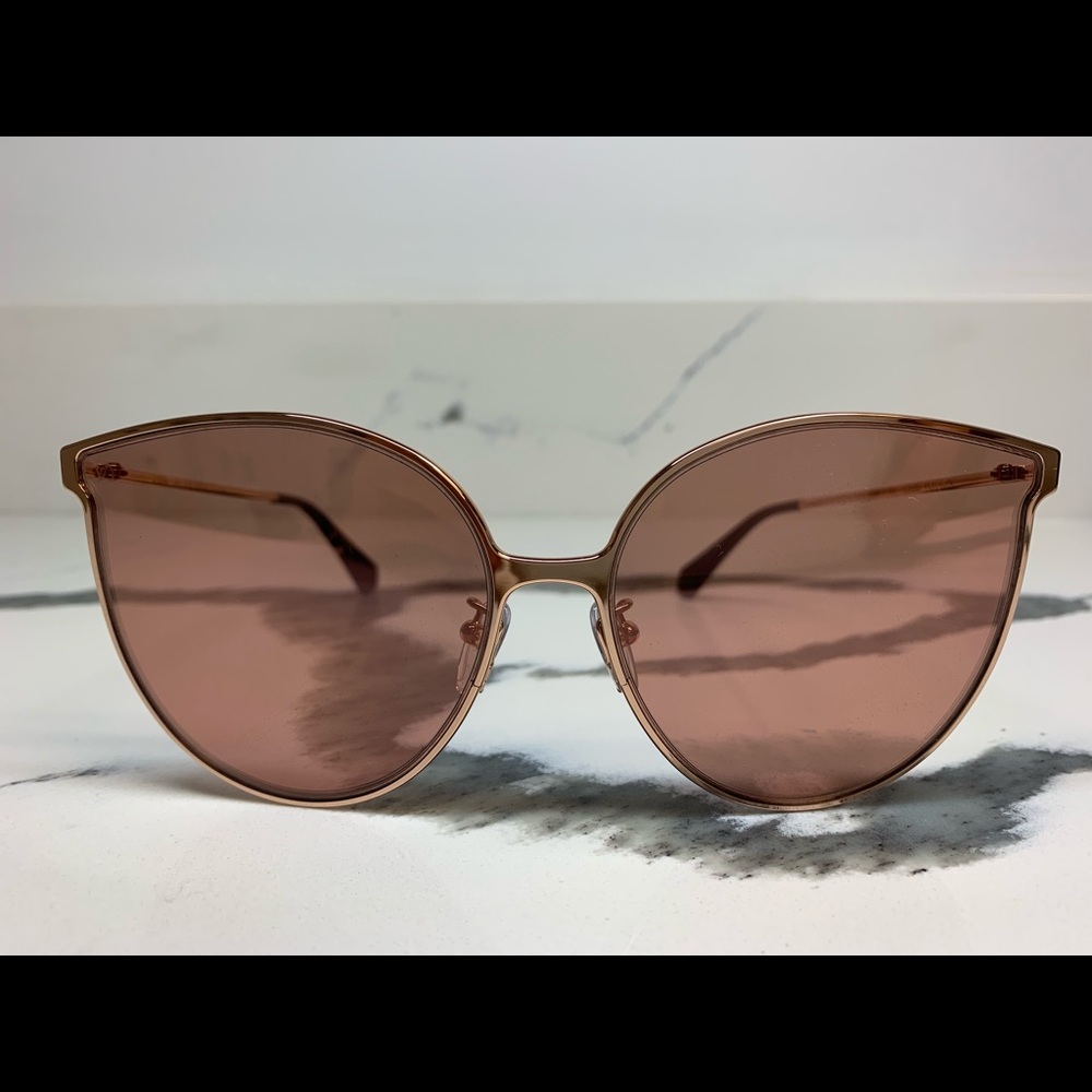 Louis Vuitton I Feel Pretty Women’s Sunglasses.